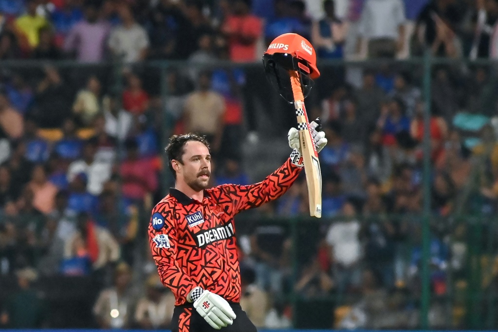 Impact subs add lower order firepower as IPL smashes scoring records